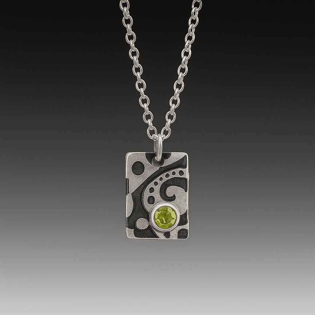 Peridot Spark Etched Silver Pendant