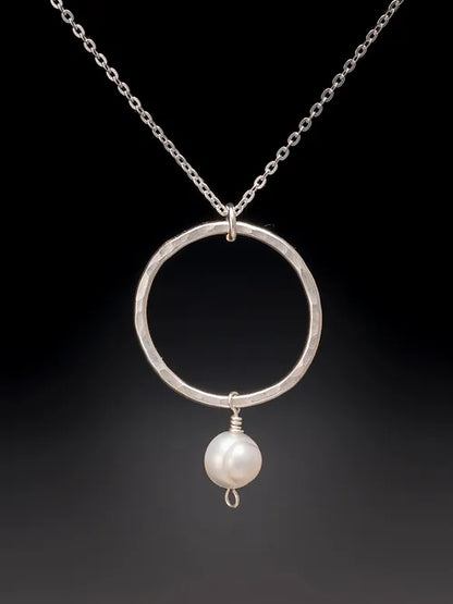 Night & Light Pearl Necklace